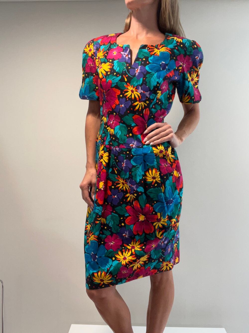 Vintage 1980s Bright Floral Talbots 100% Cotton Short Sleeve Midi Dress Sz 8 JL
